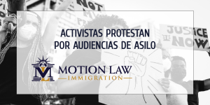 Abogados y activistas piden acelerar audiencias para solicitantes de asilo